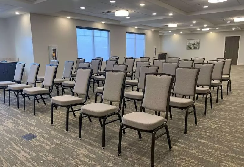 Hotelli Best Western Plus Horseheads Inn & Suites