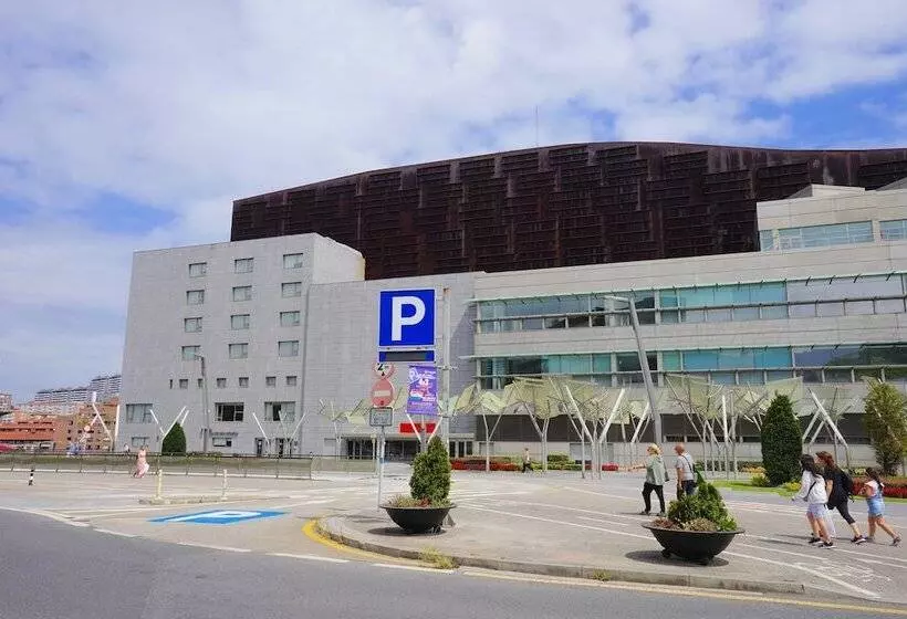 Bilbao Ciudad Del Mundo Arte Teletrabajo Y Ocio