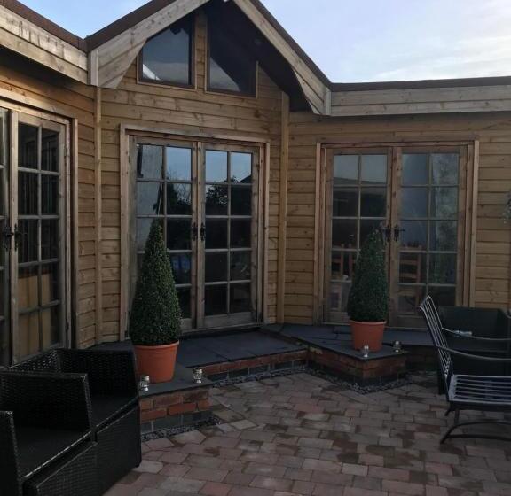 مبيت وإفطار Mickering Barn