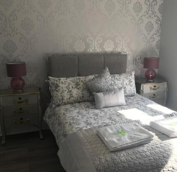 مبيت وإفطار Mickering Barn