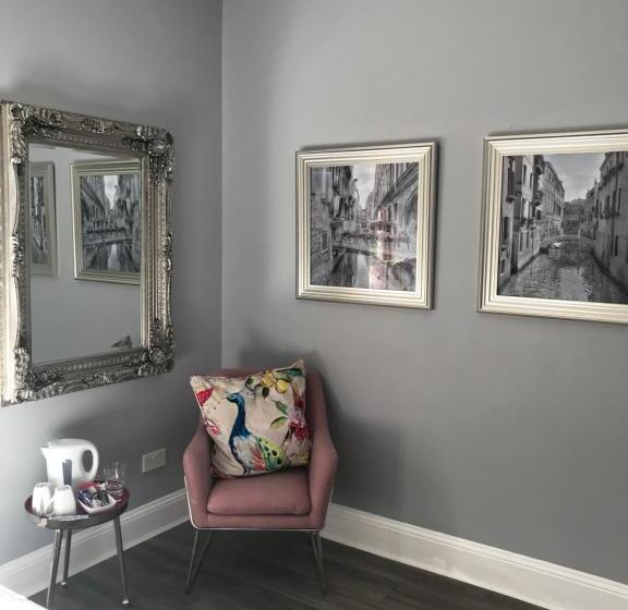 مبيت وإفطار Mickering Barn