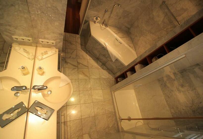 Hotel Mariotto Am Burghof