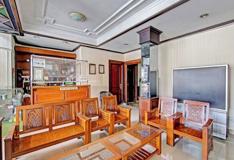 Отель Oyo 91525 Bugisan