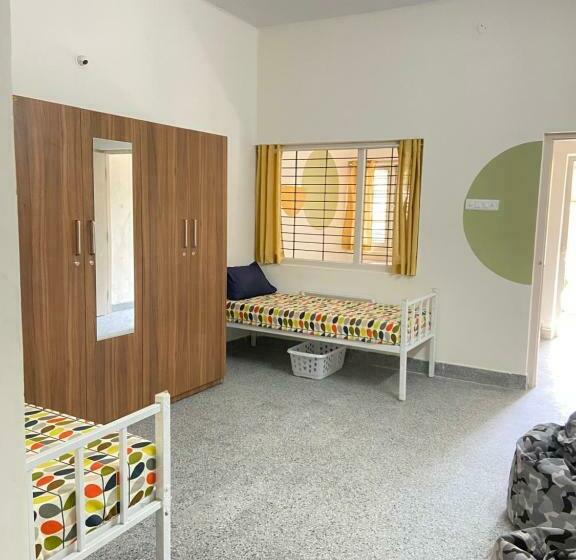 هاستل Habitat15@airlines