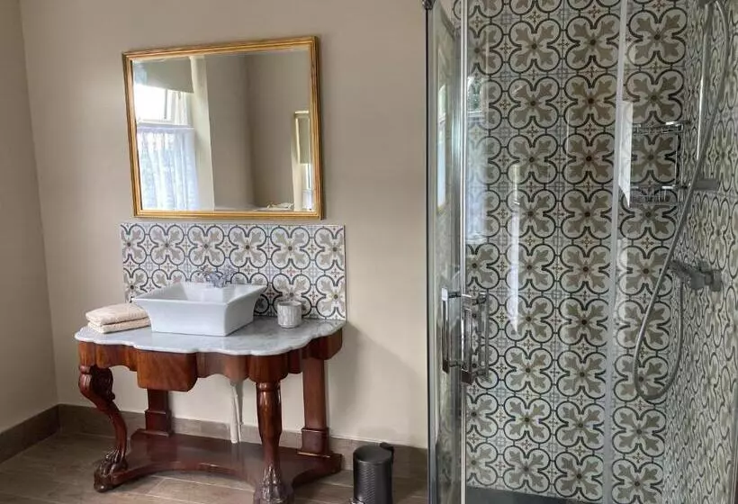 ベッドアンドブレックファースト Inver