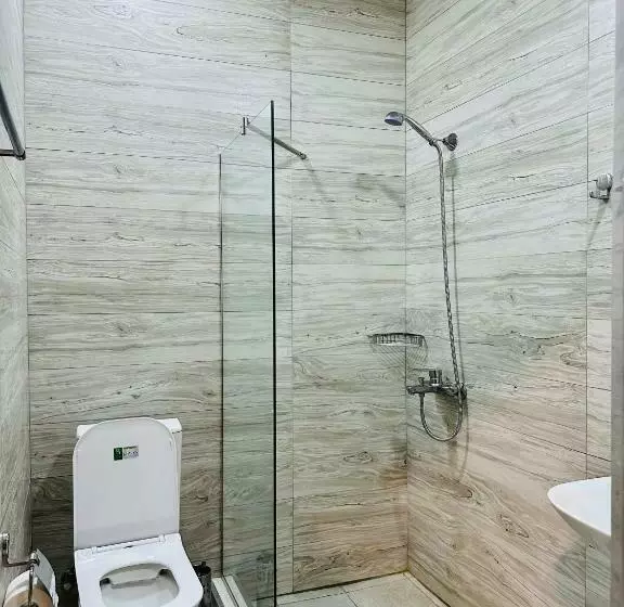 Tigran Hotel By Black & Gold