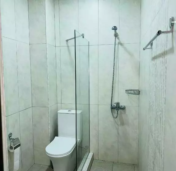 Tigran Hotel By Black & Gold