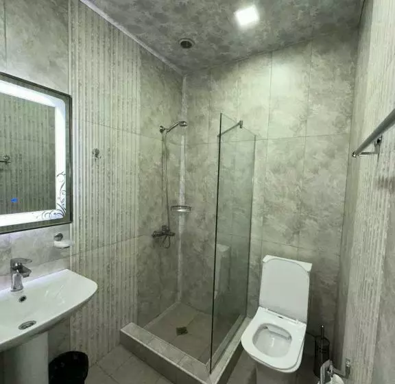 Tigran Hotel By Black & Gold