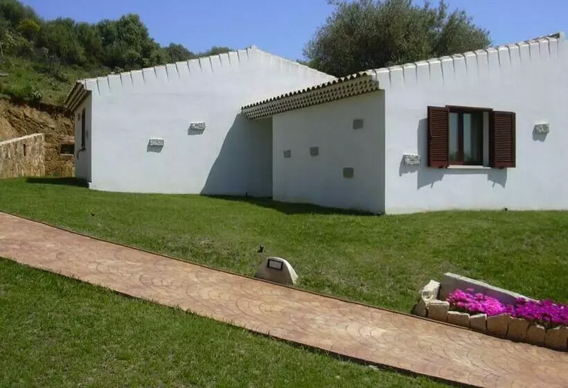 Hotelli Lu Baroni Budoni