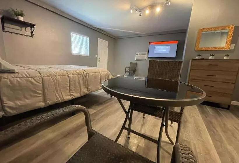 ペンション Spacious Studio With Private Entry