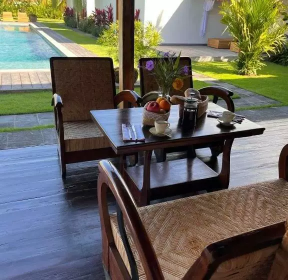 Aamiaismajoitus (B&B) Villa Karma Kama