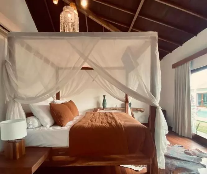 Aamiaismajoitus (B&B) Villa Karma Kama