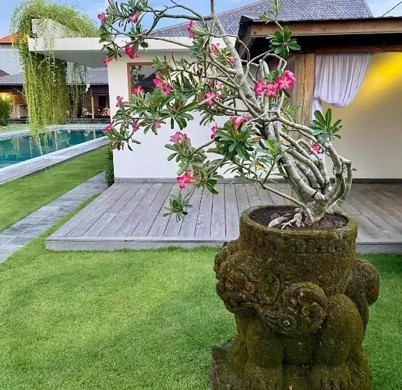 Aamiaismajoitus (B&B) Villa Karma Kama