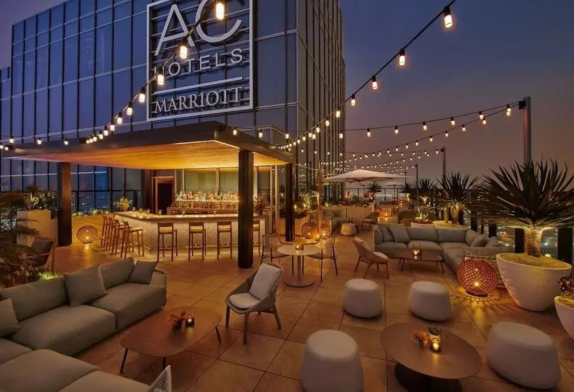 ホテル Moxy Downtown Los Angeles