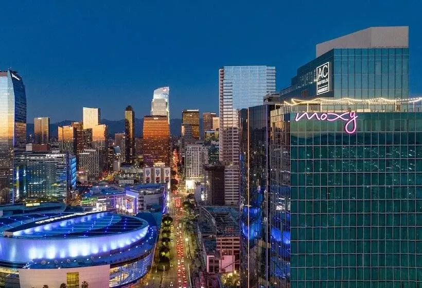 ホテル Moxy Downtown Los Angeles
