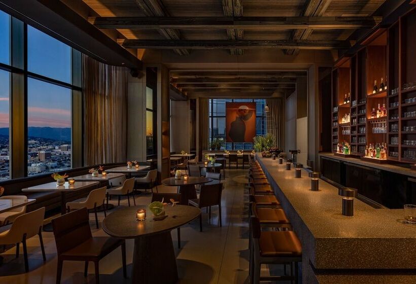 هتل Moxy Downtown Los Angeles