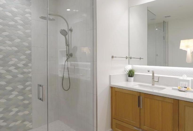 Maui Westside Presents: Honua Kai Luana Garden Villas 7b