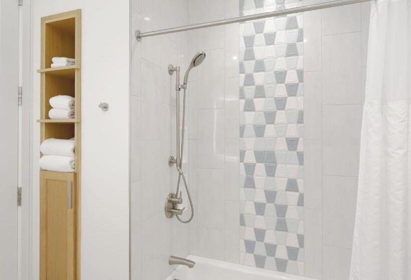 Maui Westside Presents: Honua Kai Luana Garden Villas 7b