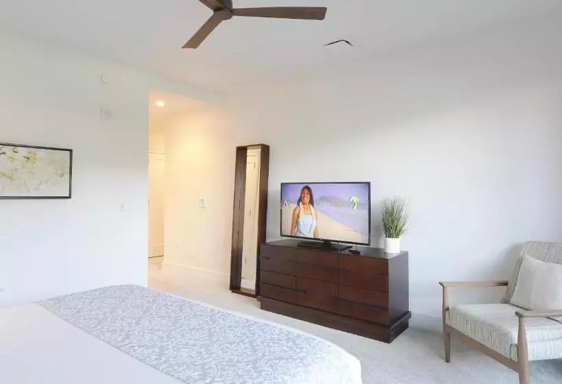 Maui Westside Presents: Honua Kai   Luana Garden Villas 7b