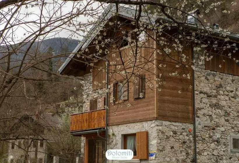 Majatalo Dolomiti Riverside