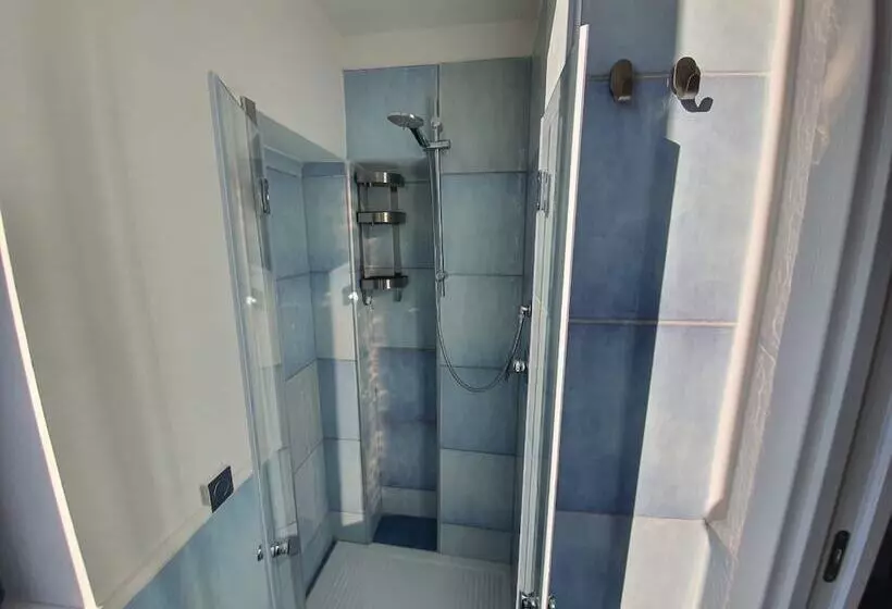 B&b Acquamarine