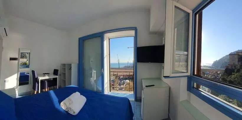 B&b Acquamarine