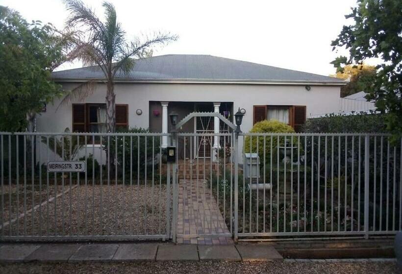 Bed and Breakfast Die Tuis Huis Selfcatering No Loadshedding