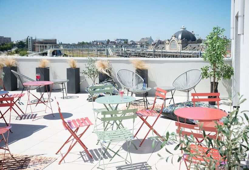 فندق Campanile Saintbrieuc Centre  Gare