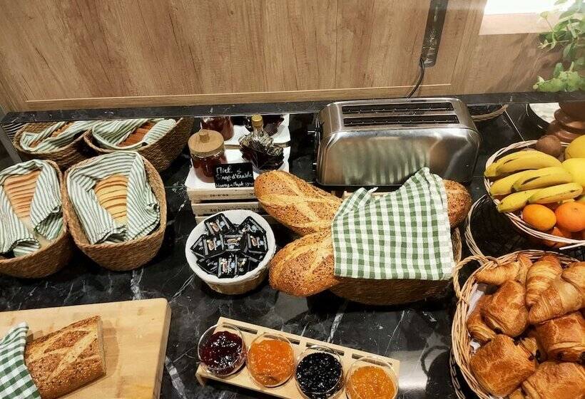 فندق Campanile Saintbrieuc Centre  Gare