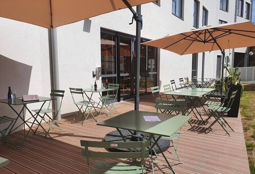 فندق Campanile Saintbrieuc Centre  Gare