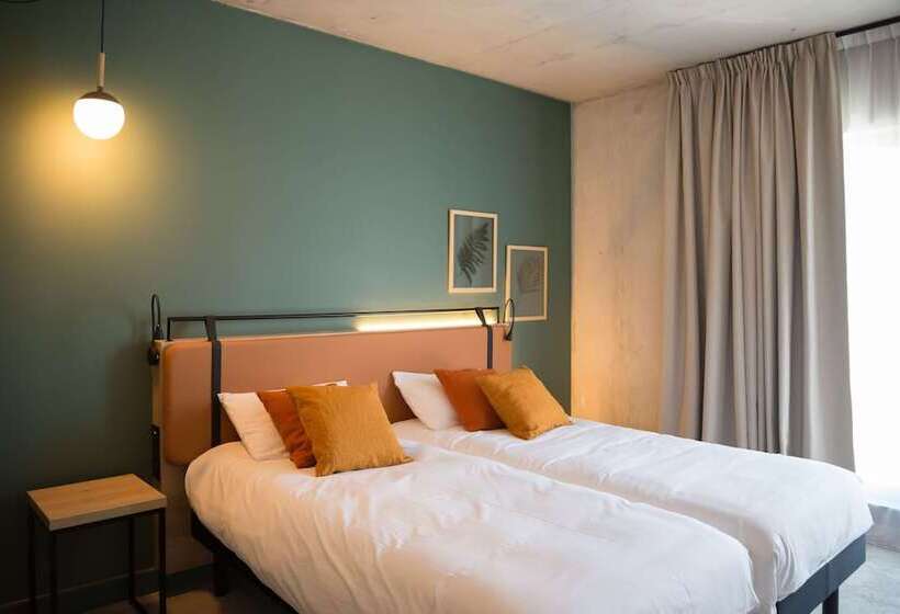 فندق Campanile Saintbrieuc Centre  Gare