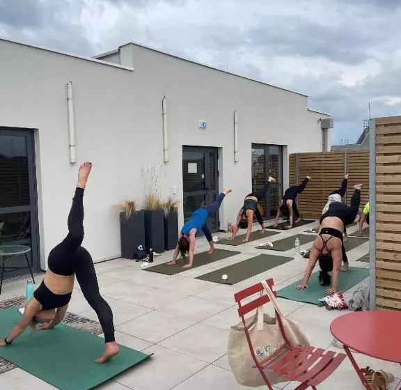 هتل Campanile Saintbrieuc Centre  Gare