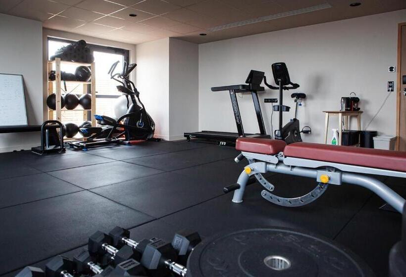 فندق Campanile Saintbrieuc Centre  Gare