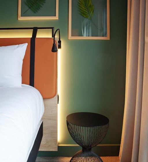 فندق Campanile Saintbrieuc Centre  Gare