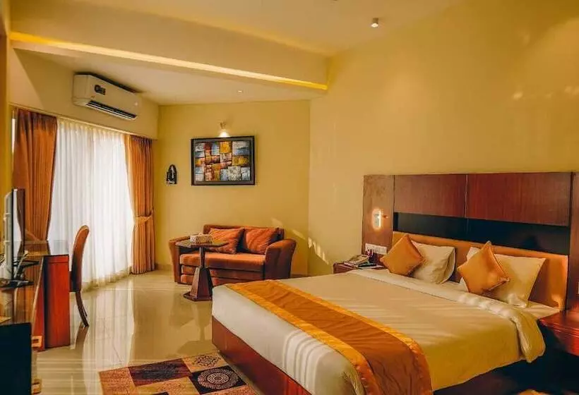 هتل Shopnil Shindhu