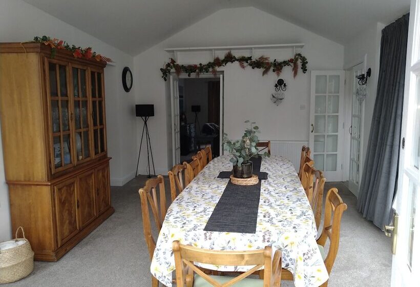 Lovely 5 Bed House In Lundin Links Coastal Village