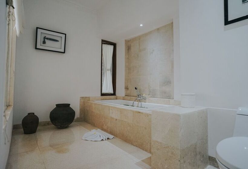 Alam Bidadari Seminyak Villas