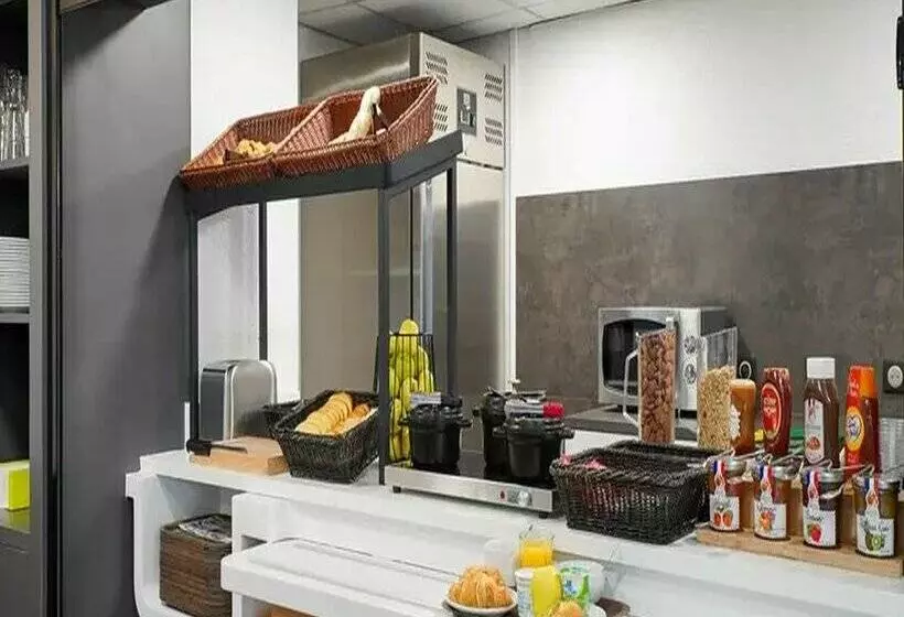 B&B HOTEL Marseille Parc Chanot