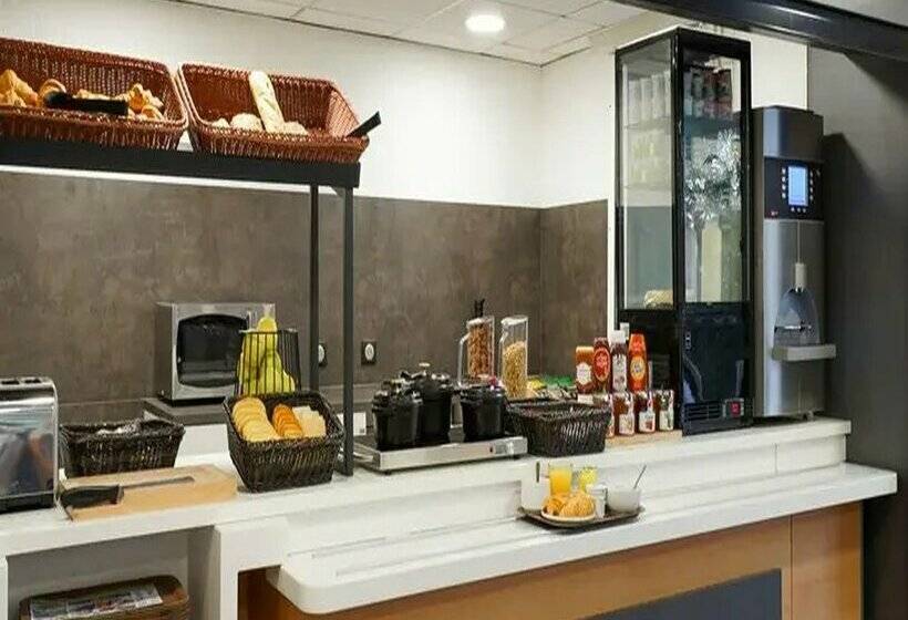 B&B HOTEL Marseille Parc Chanot