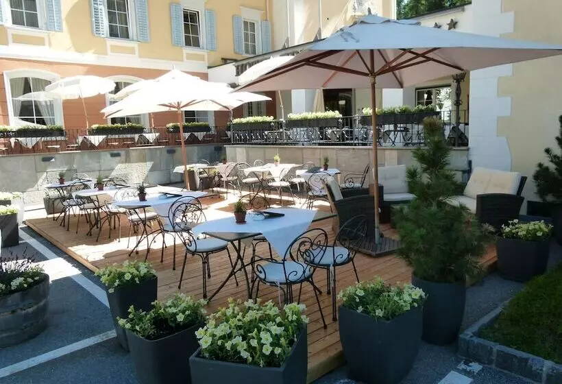 Отель Edelweiss Swiss Quality