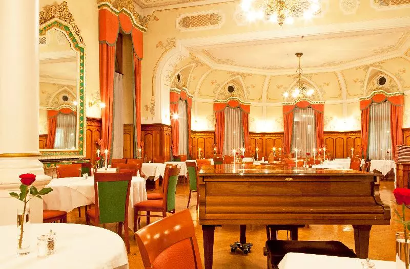 Отель Edelweiss Swiss Quality