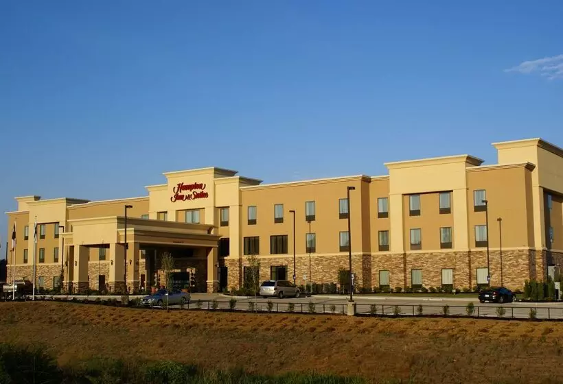فندق Hampton Inn & Suites Center