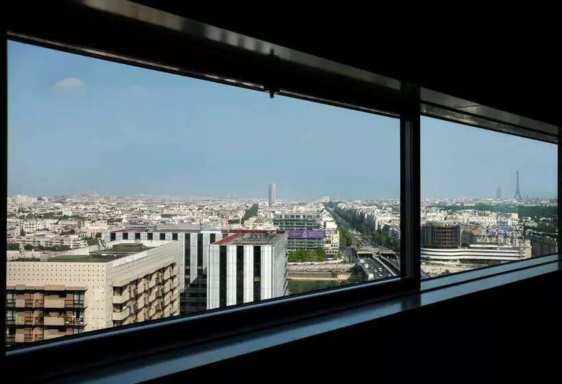 هتل Melia Paris La Defense