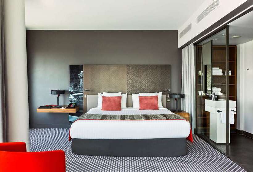 هتل Melia Paris La Defense