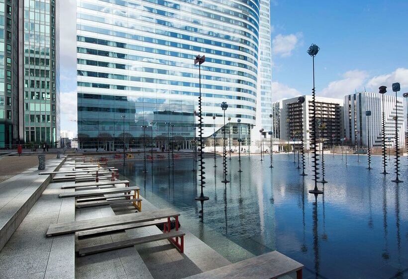 هتل Melia Paris La Defense