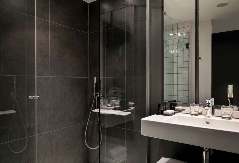 هتل Melia Paris La Defense