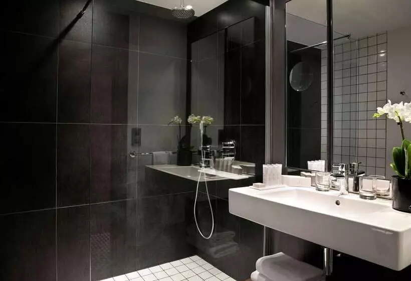 هتل Melia Paris La Defense