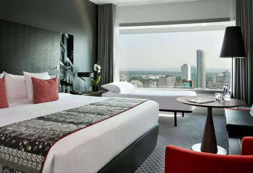 هتل Melia Paris La Defense