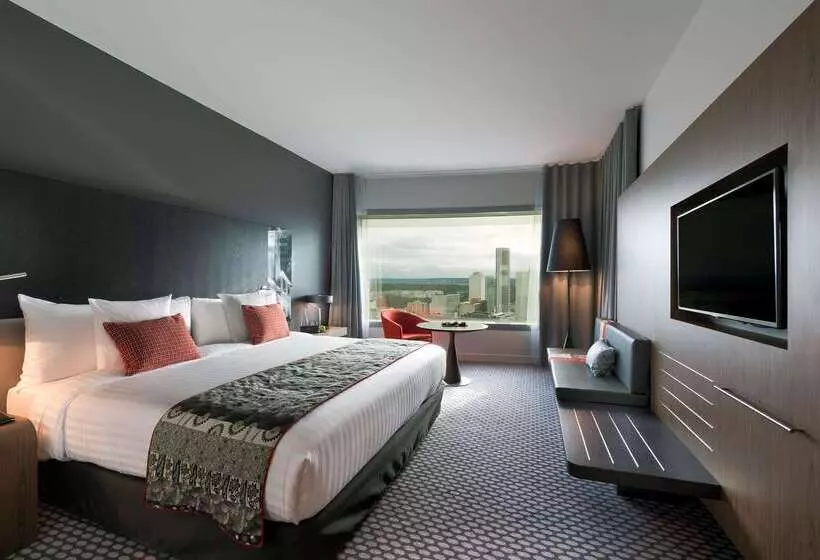 هتل Melia Paris La Defense