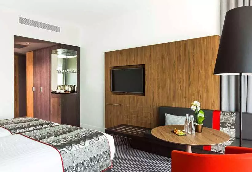 هتل Melia Paris La Defense